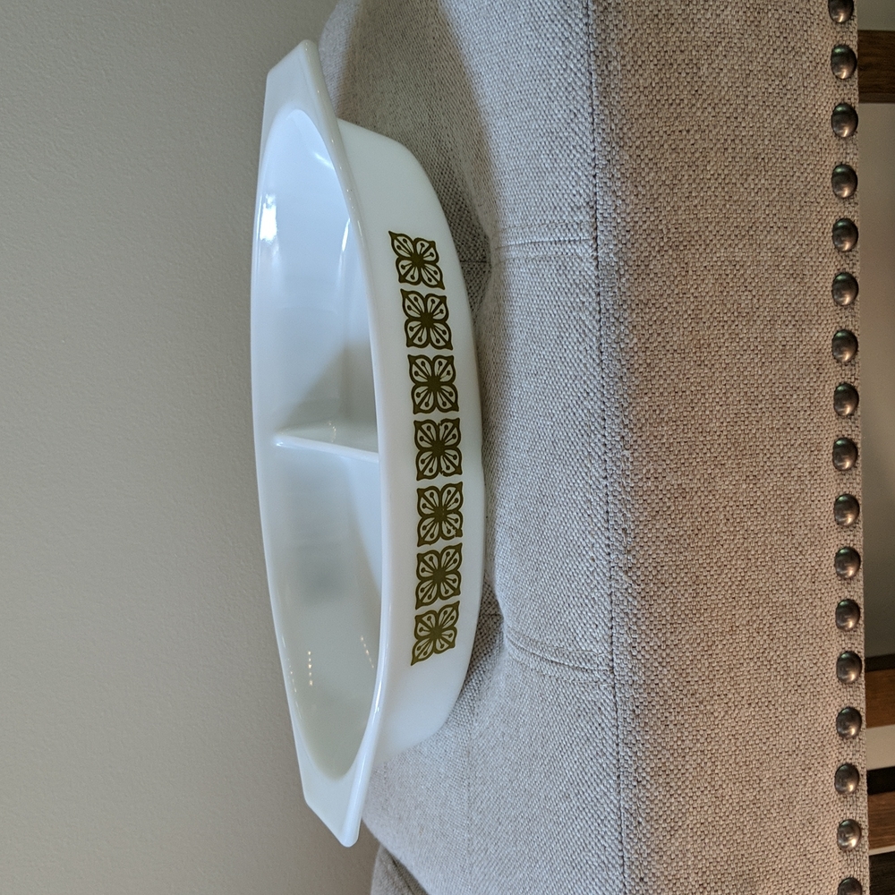 Vintage, Pyrex ,Verde green divided dish